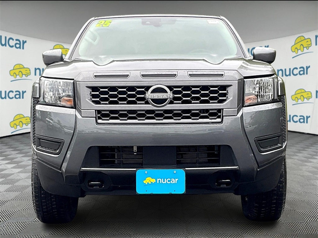 2025 Nissan Frontier SV photo 2