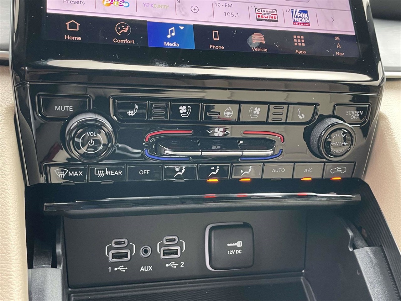 2025 Jeep Grand Cherokee Limited photo 13