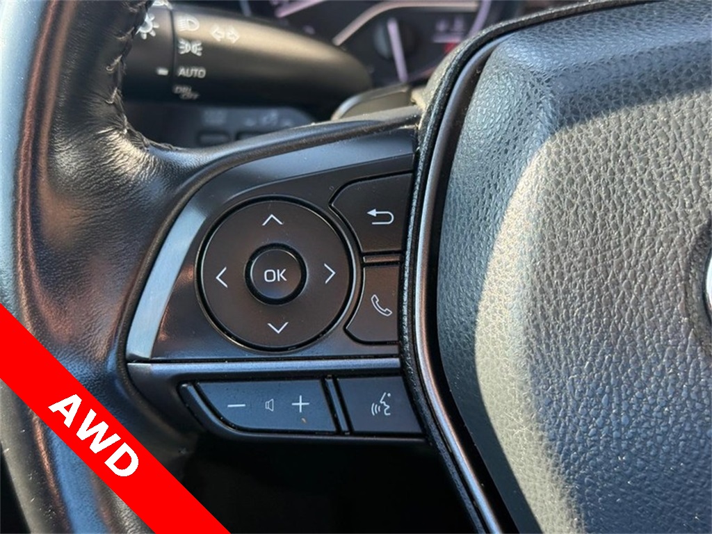 2021 Toyota Camry SE photo 13