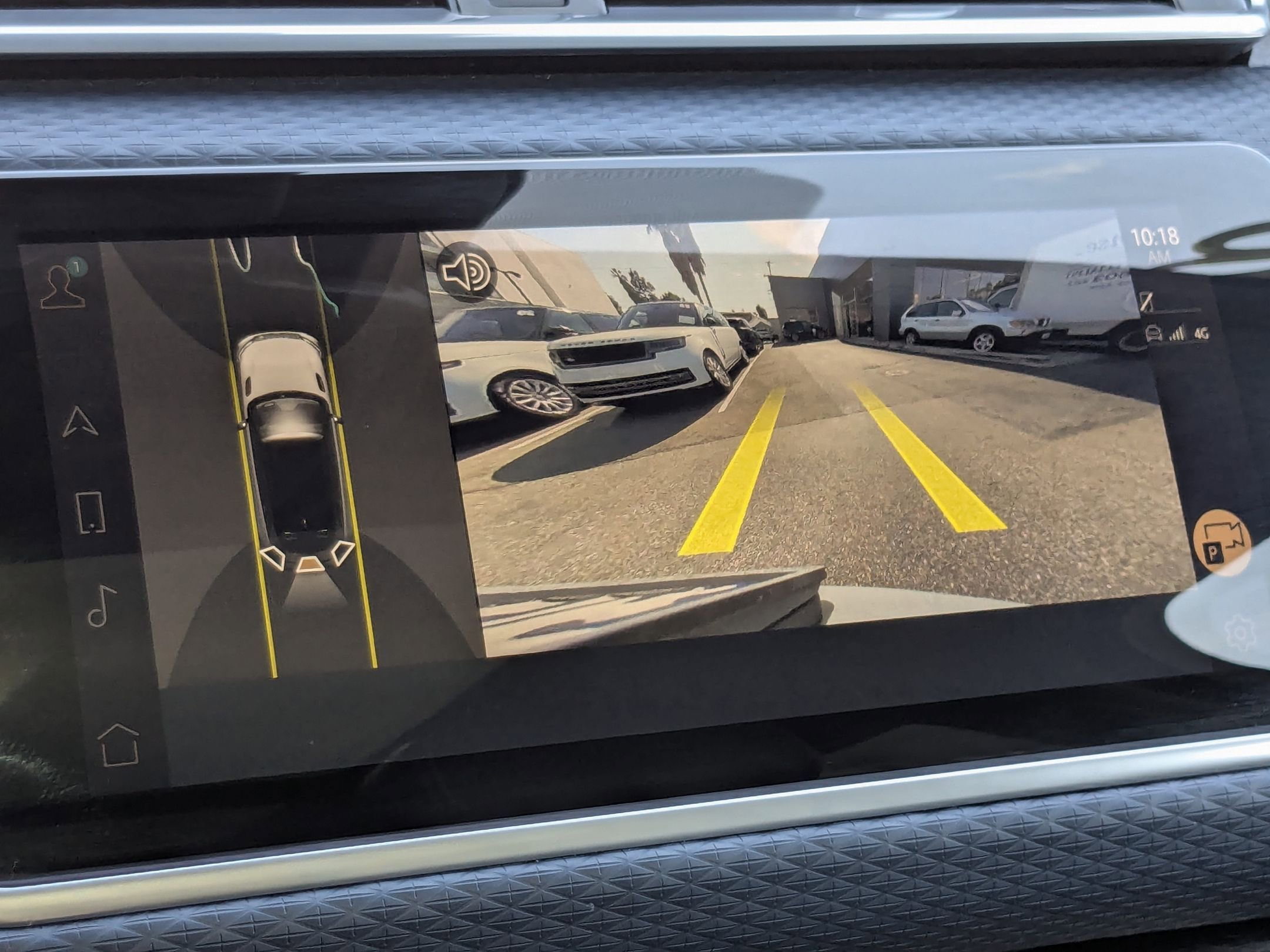 2023 Land Rover Range Rover Velar R-Dynamic S photo 14