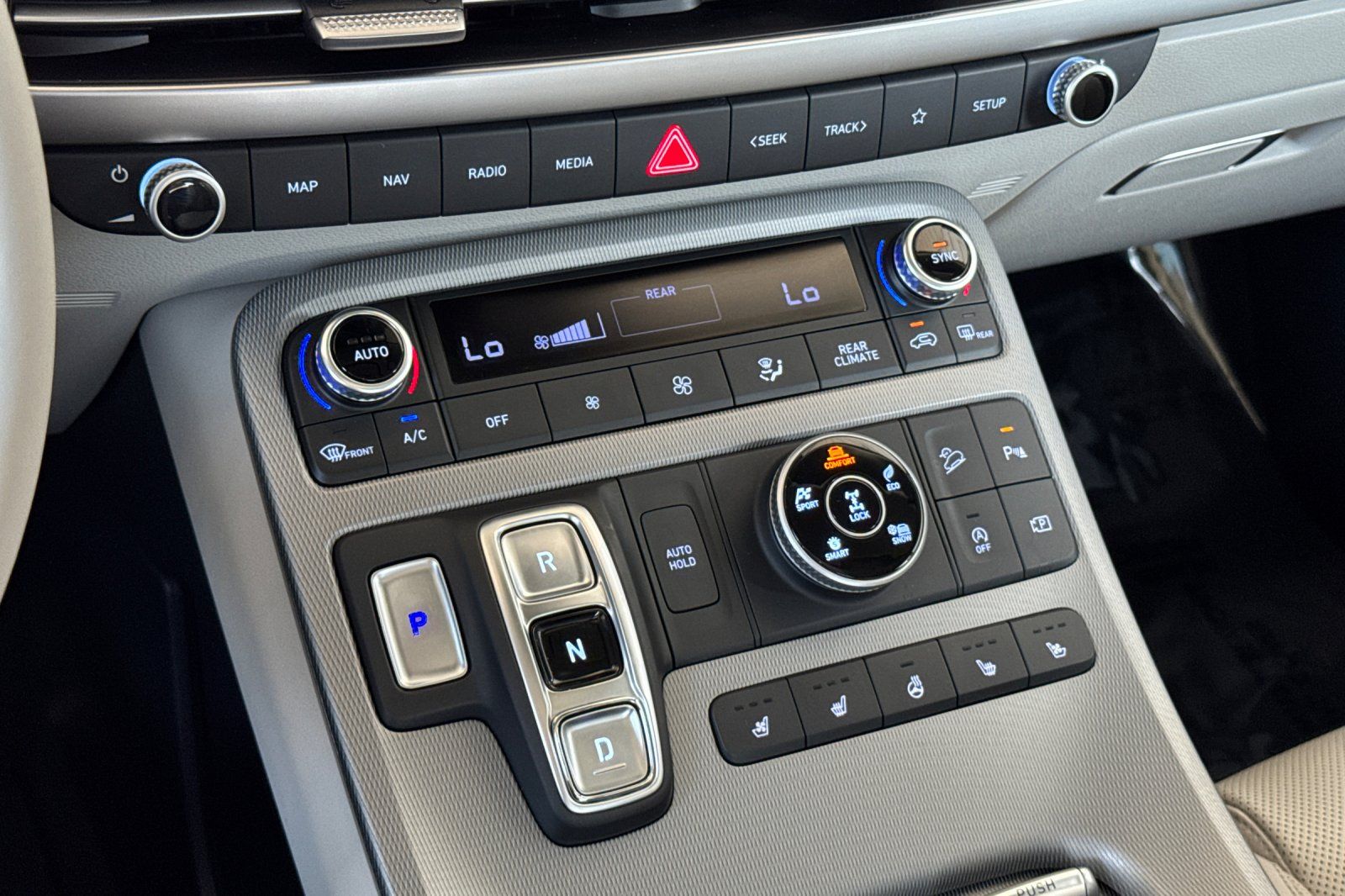 2023 Hyundai Palisade Limited photo 19