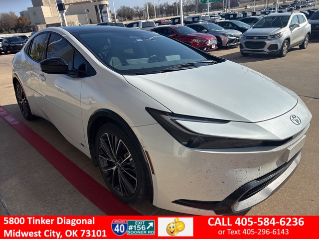 2024 Toyota Prius Limited's photo