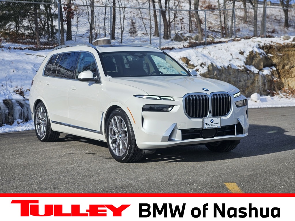 2024 BMW X7 40i's photo