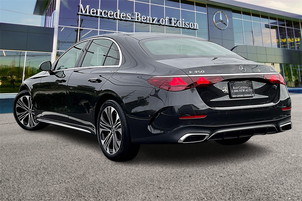 2026 Mercedes Benz E 4MATIC photo 3
