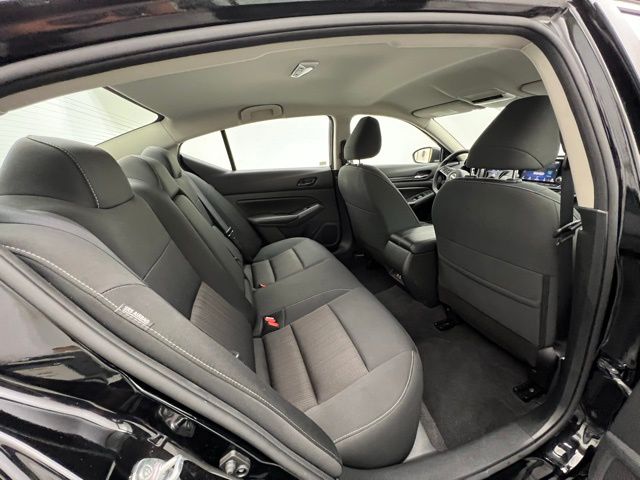 2024 Nissan Altima 2.5 SV photo 26