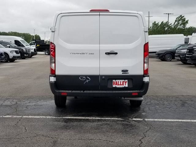 2025 Ford Transit XL photo 4