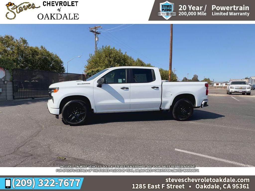 2025 Chevrolet Silverado 1500 Custom photo 4