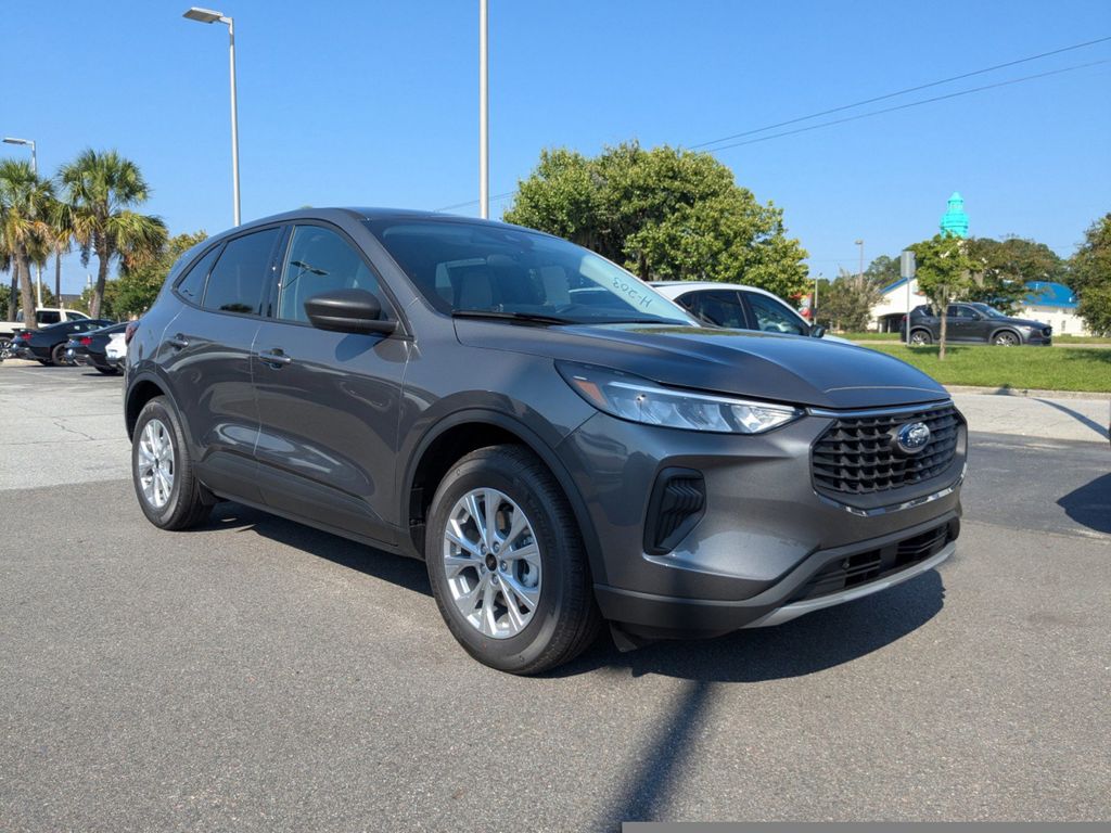2025 Ford Escape Active photo 2