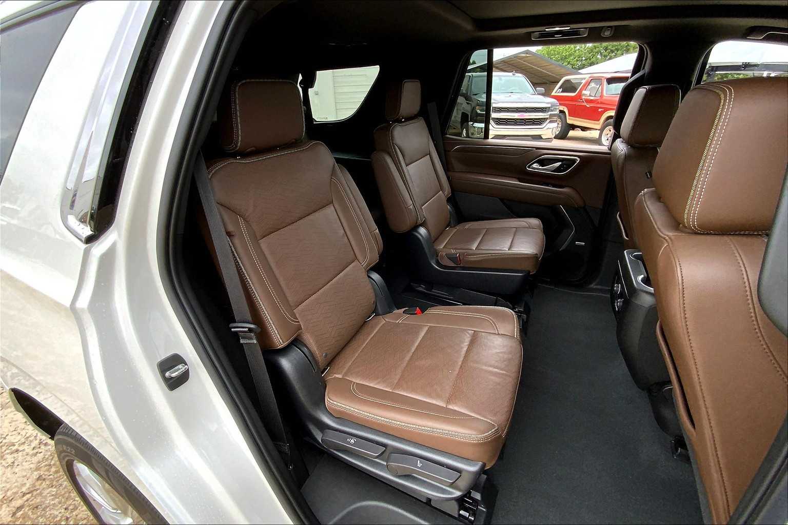 2022 Chevrolet Tahoe High Country photo 18