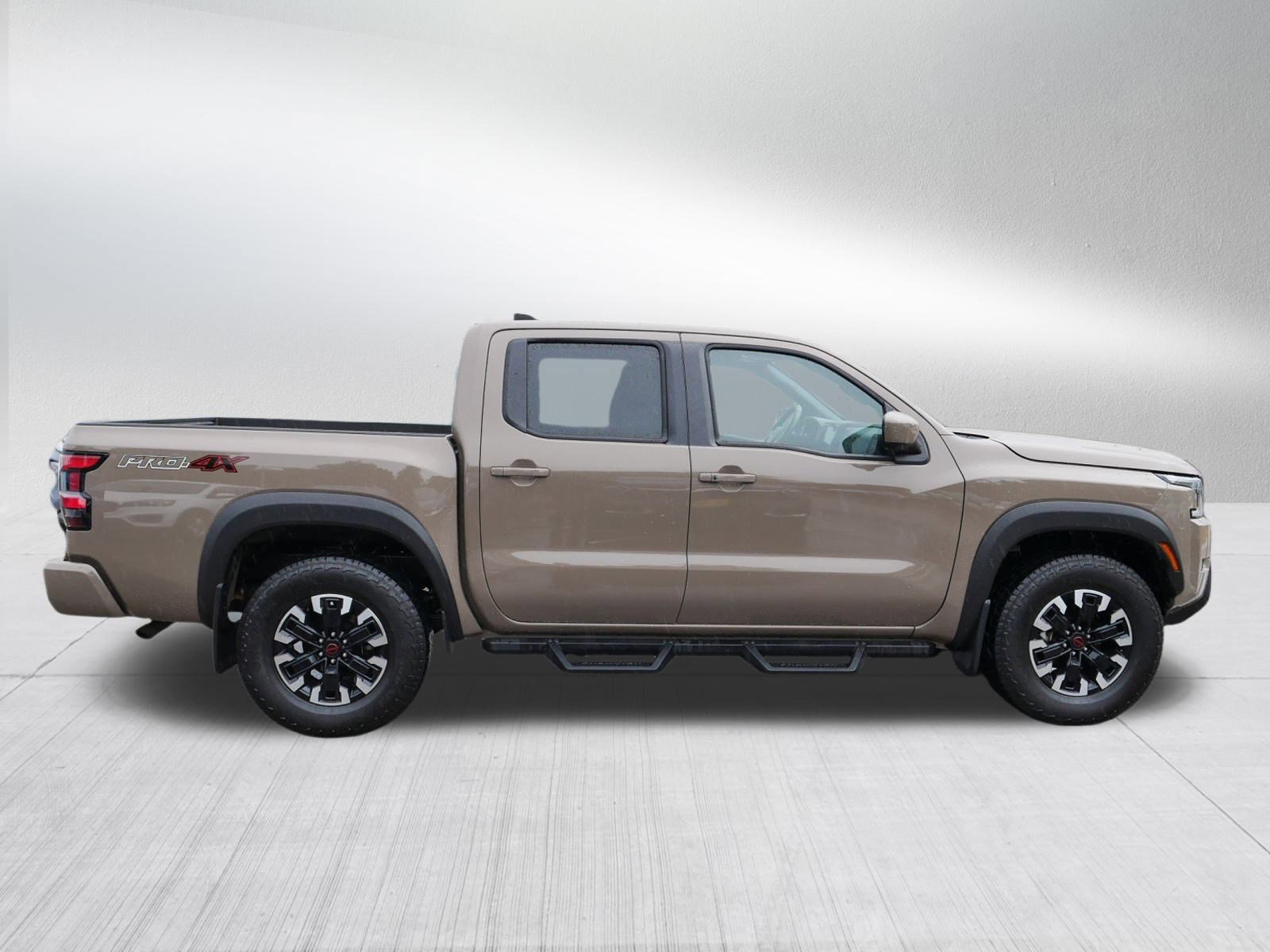 2023 Nissan Frontier PRO-4X photo 8