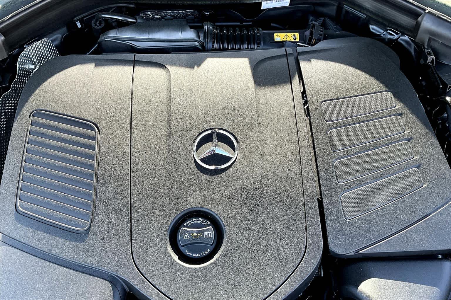 2025 Mercedes Benz GLC 300 photo 17