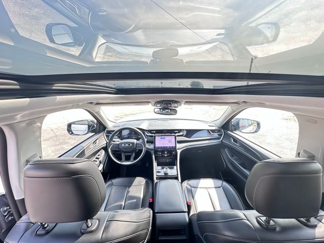 2023 Jeep Cherokee 4xe photo 7