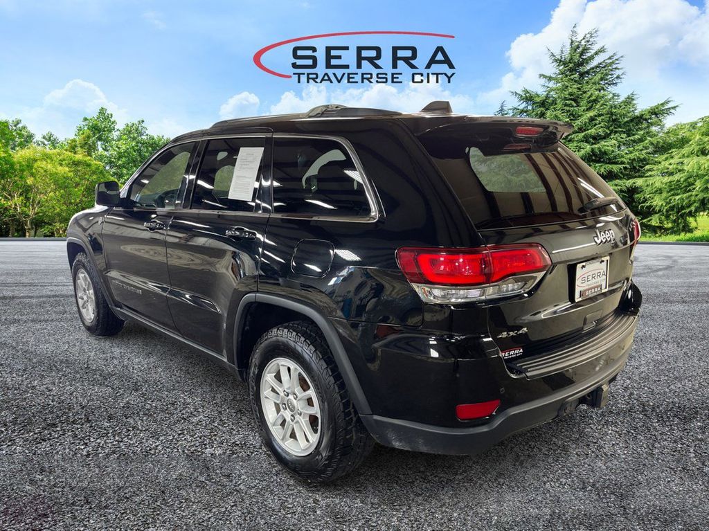 2020 Jeep Grand Cherokee Laredo E photo 5