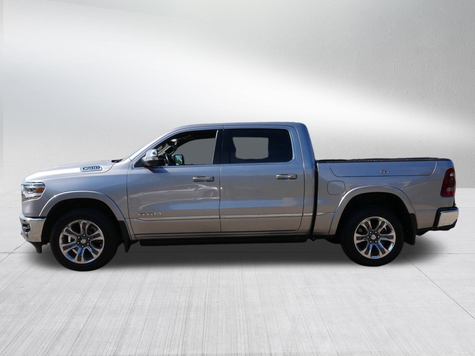 2022 Ram 1500 Limited photo 4