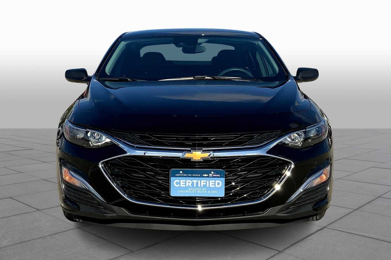 2023 Chevrolet Malibu LS photo 3