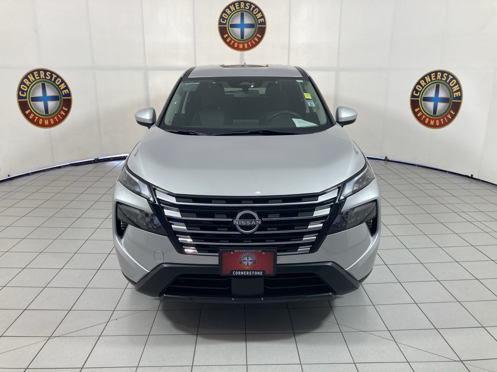 2024 Nissan Rogue SV photo 16