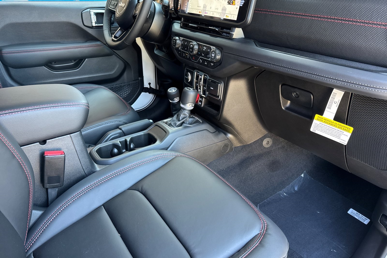 2025 Jeep Wrangler Rubicon X photo 15