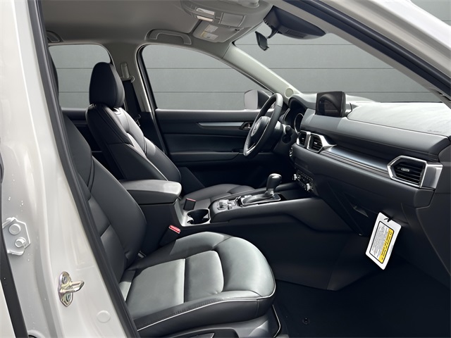 2025 Mazda CX-5 2.5 Select photo 31