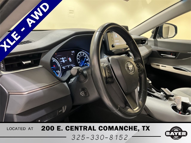 2021 Toyota Venza XLE photo 9