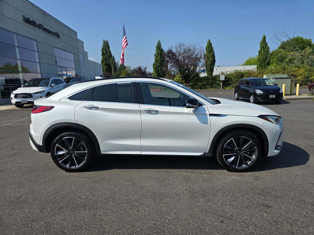 2024 Infiniti QX55 Luxe photo 9