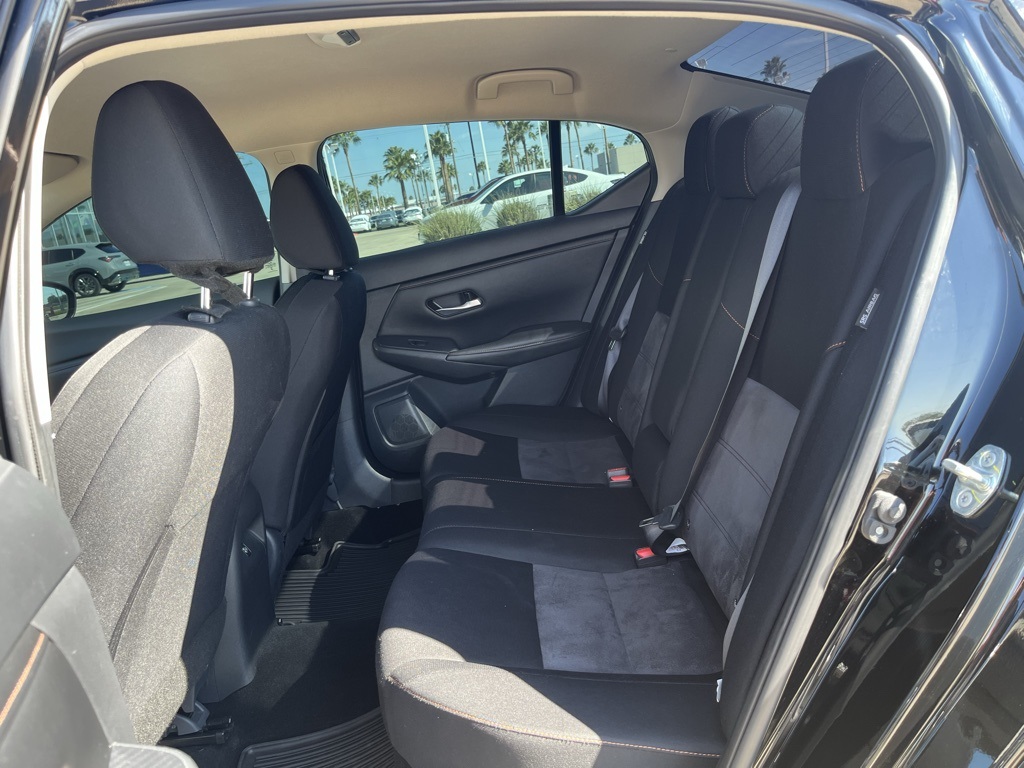 2023 Nissan Sentra SR photo 10