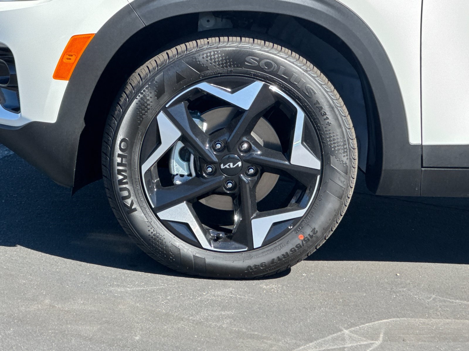 2026 Kia Seltos S photo 8