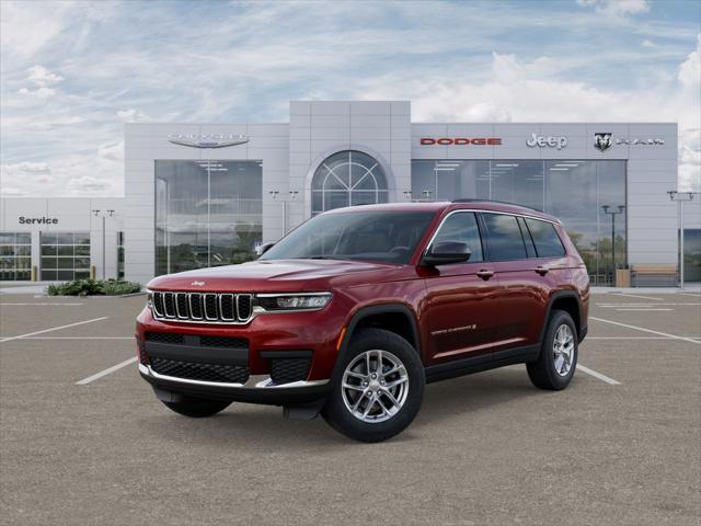 2025 Jeep Grand Cherokee L Laredo's photo