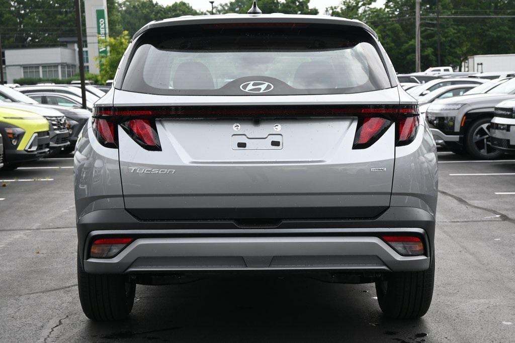 2025 Hyundai Tucson SE photo 4