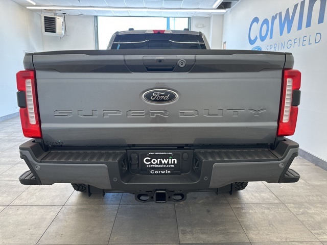 2025 Ford F-350 Lariat photo 6