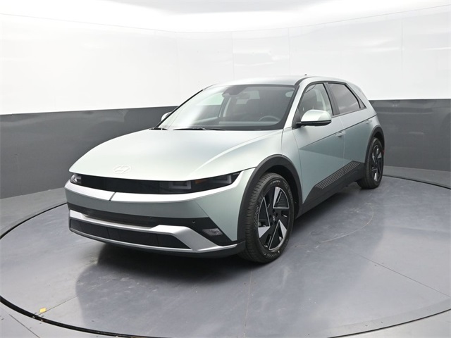 2026 Hyundai Ioniq 5 SEL photo 4