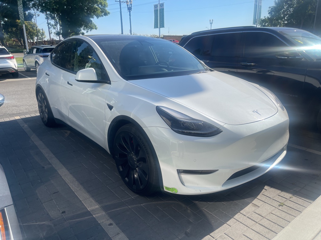 Used 2022 Tesla Model Y Performance with VIN 7SAYGDEFXNF374520 for sale in Kansas City