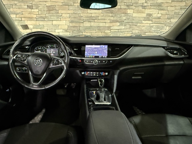 2018 Buick Regal TourX Essence photo 26