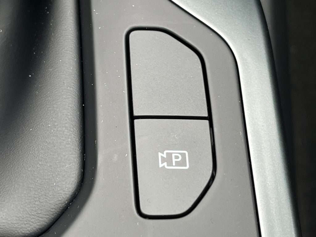 2025 Kia K4 LXS photo 28