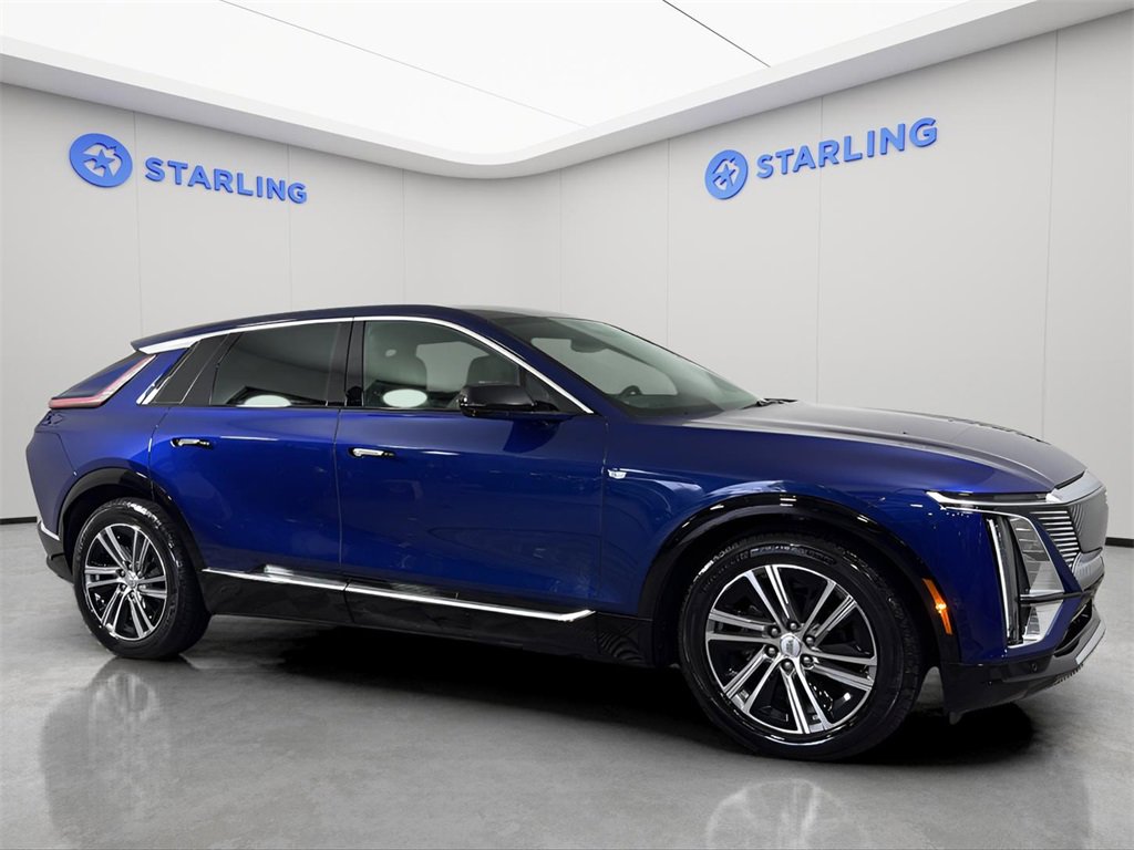 2024 Cadillac Lyriq Luxury photo 12