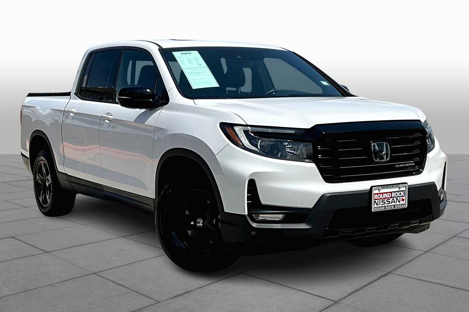 2023 Honda Ridgeline Black Edition photo 2