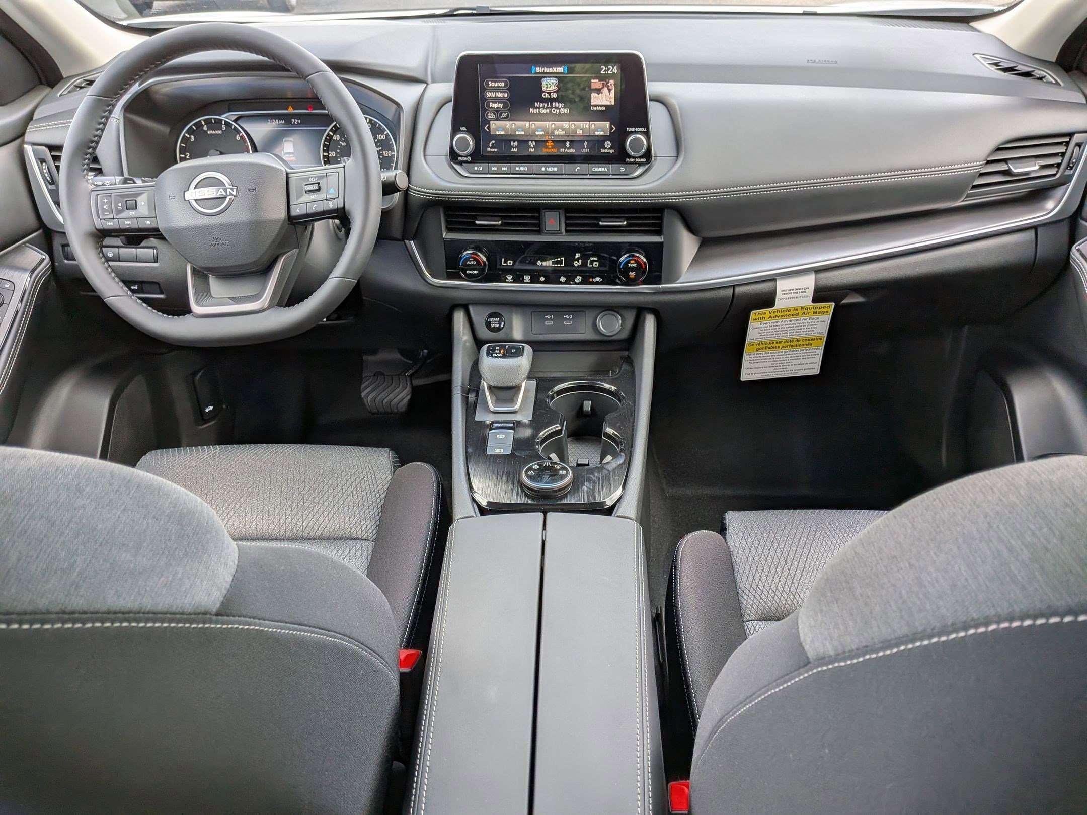 2026 Nissan Rogue SV photo 17