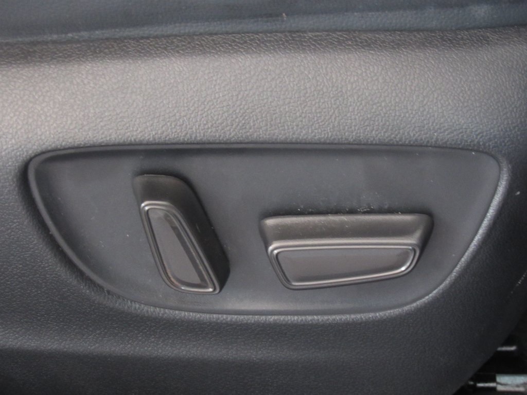 2024 Toyota Highlander XSE photo 18