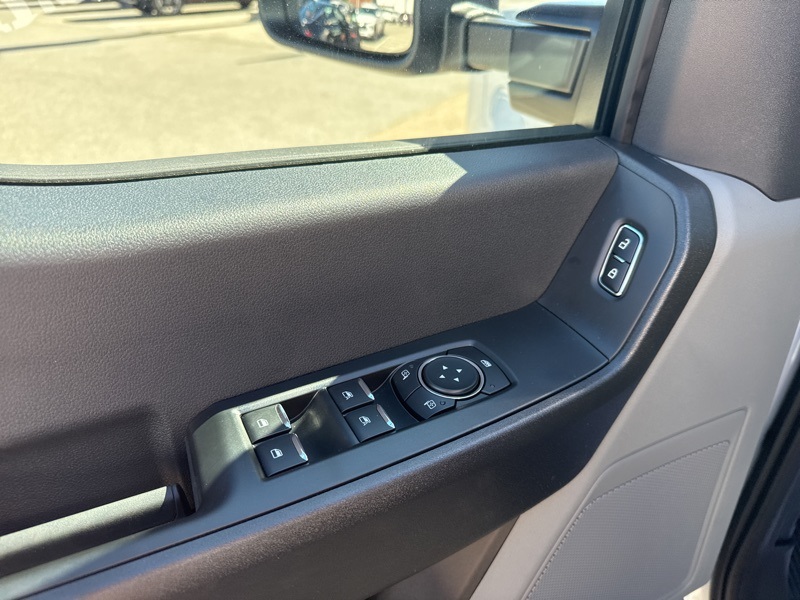 2026 Ford F-350 photo 17