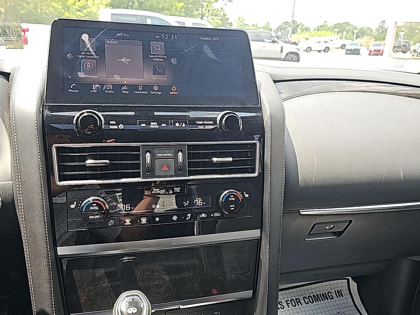 2024 Infiniti QX80 Luxe photo 14