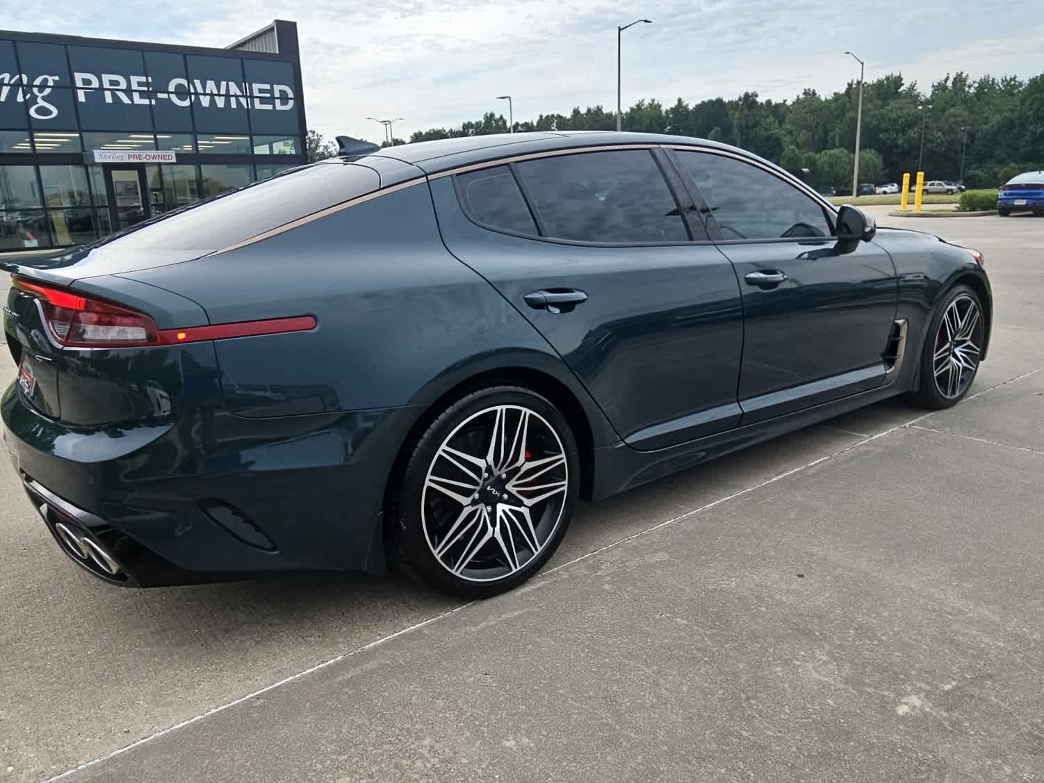 2022 Kia Stinger GT2 photo 3