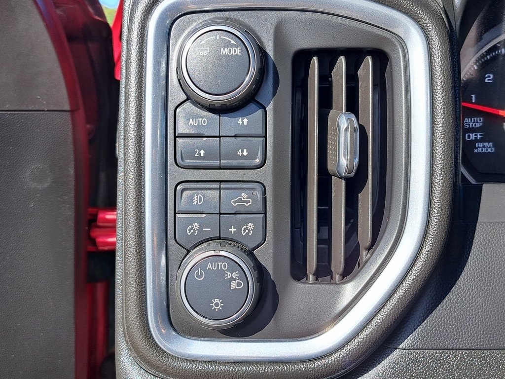 2020 Chevrolet Silverado 1500 RST photo 13