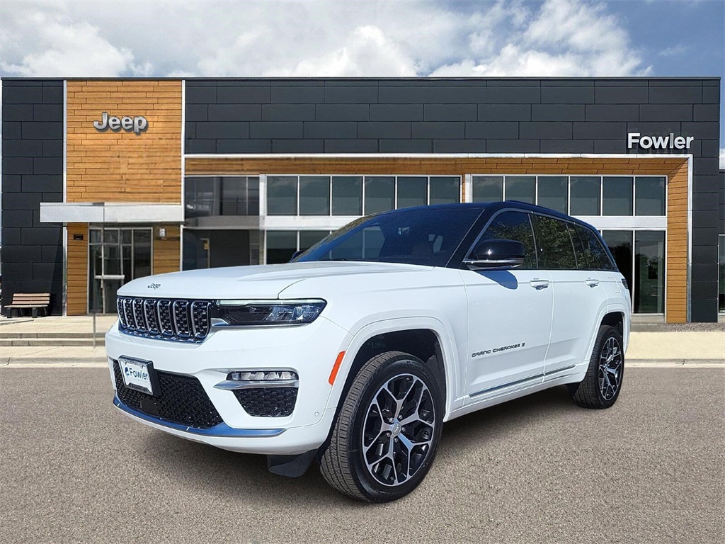 2025 Jeep Grand Cherokee Summit Reserve's photo