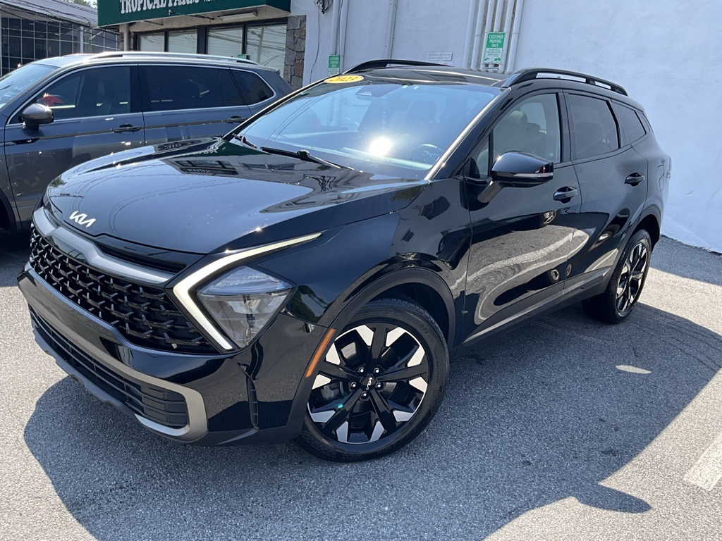 Used 2023 Black Kia X-Line image 1