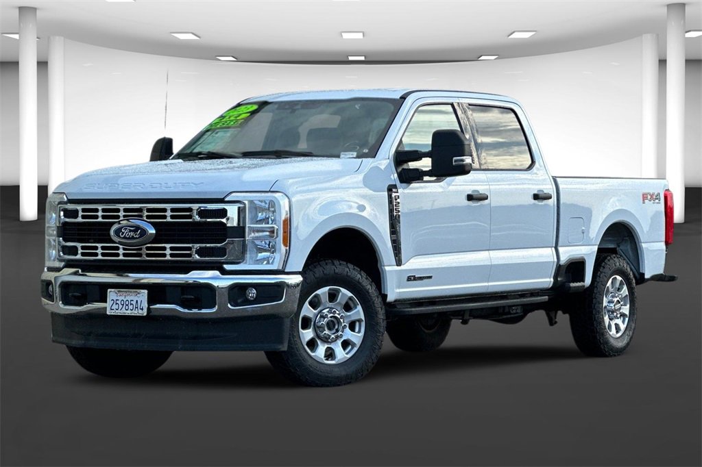 2023 Ford F-250 XL photo 2
