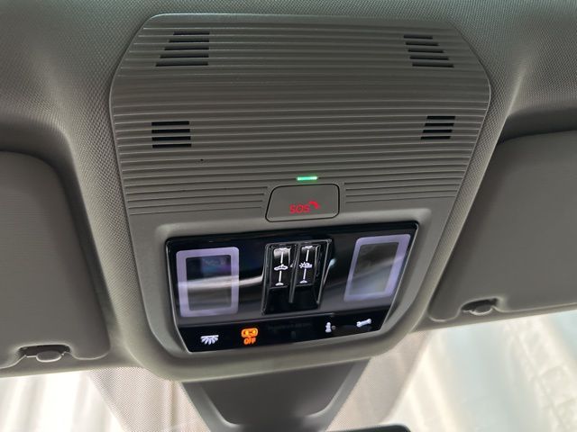 2026 Volkswagen Atlas SE Technology photo 23