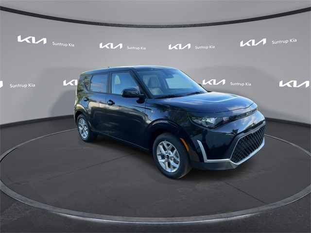2025 Kia Soul LX photo 2
