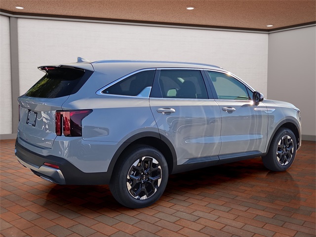 2026 Kia Sorento S photo 3