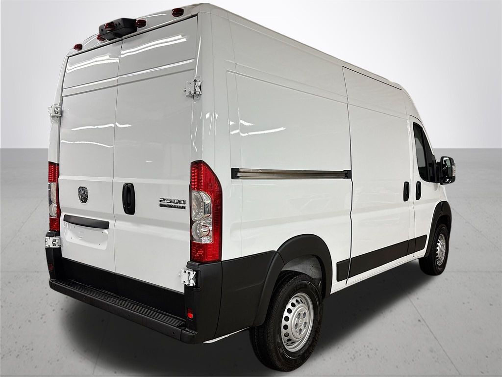 2026 Ram ProMaster 2500 photo 3