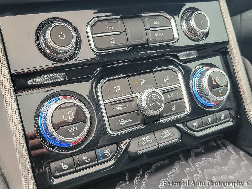 2024 GMC YUKON - Image 17