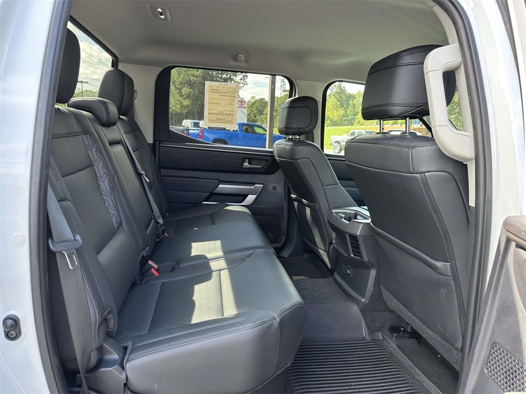 2023 Toyota Tundra SR5 CrewMax photo 11